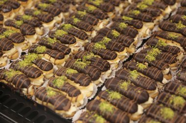 Masada lezzetli bir pasta var.