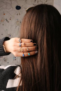 Elmas Mücevherler ve Moda Mücevherleri