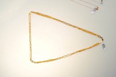 Elmas Mücevherler ve Moda Mücevherleri