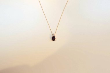 Elmas Mücevherler ve Moda Mücevherleri