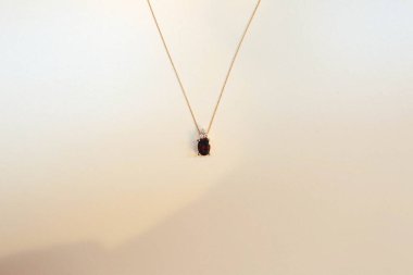 Elmas Mücevherler ve Moda Mücevherleri