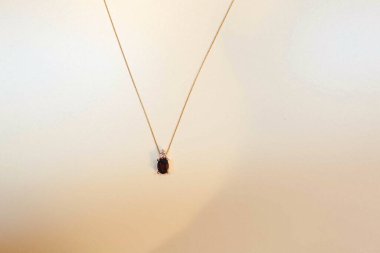 Elmas Mücevherler ve Moda Mücevherleri