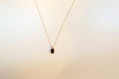 Elmas Mücevherler ve Moda Mücevherleri