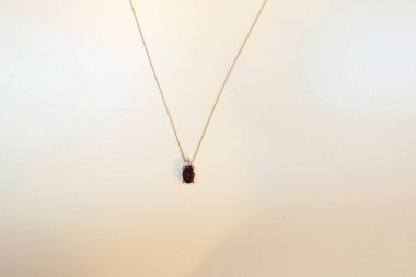 Elmas Mücevherler ve Moda Mücevherleri