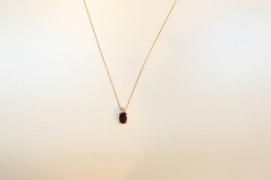 Elmas Mücevherler ve Moda Mücevherleri