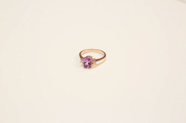 Elmas Mücevherler ve Moda Mücevherleri