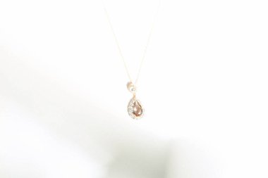 Elmas Mücevherler ve Moda Mücevherleri