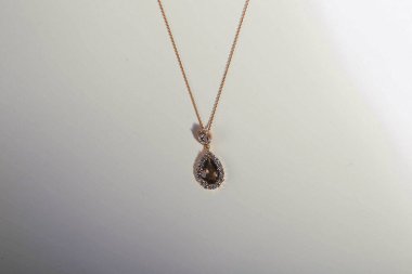 Elmas Mücevherler ve Moda Mücevherleri