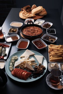 zengin ve leziz Türk Kahvaltı