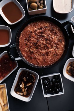 zengin ve leziz Türk Kahvaltı