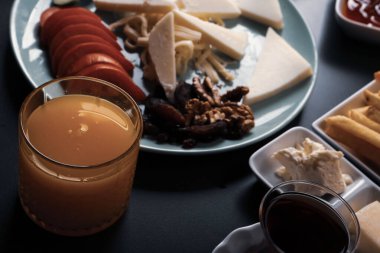 zengin ve leziz Türk Kahvaltı