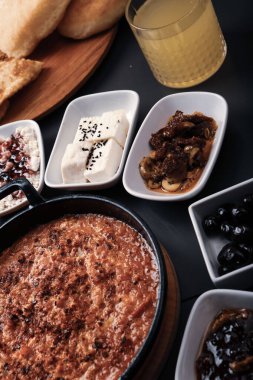 zengin ve leziz Türk Kahvaltı