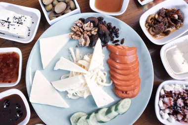 zengin ve leziz Türk Kahvaltı