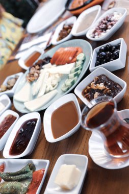 zengin ve leziz Türk Kahvaltı