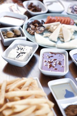 zengin ve leziz Türk Kahvaltı