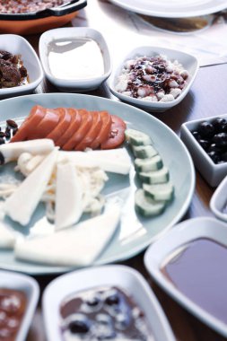 zengin ve leziz Türk Kahvaltı