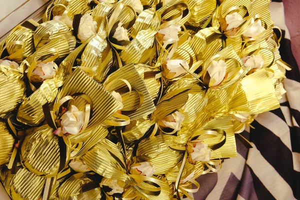 bir sürü değişik çikolatalı pralin