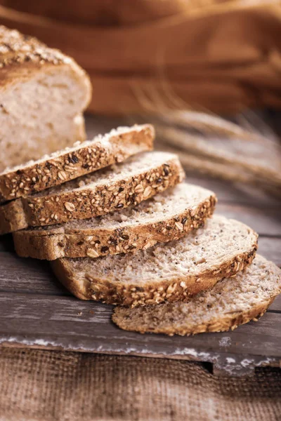 Lezzetli doğal estetik fırınlanmış ekmek