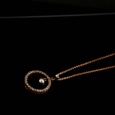 Elmas Mücevherler ve Moda Mücevherleri