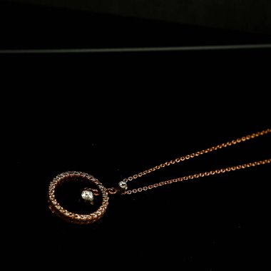 Elmas Mücevherler ve Moda Mücevherleri