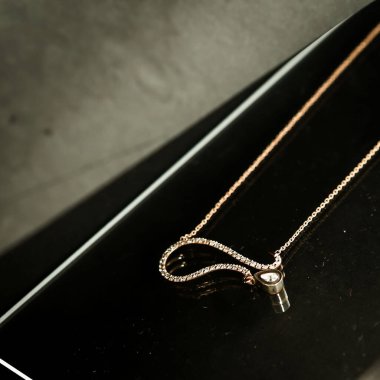 Elmas Mücevherler ve Moda Mücevherleri