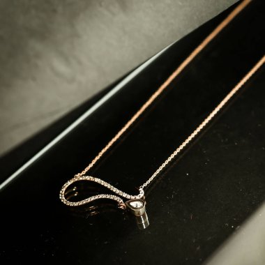 Elmas Mücevherler ve Moda Mücevherleri