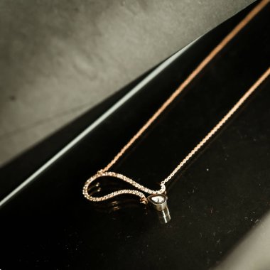 Elmas Mücevherler ve Moda Mücevherleri