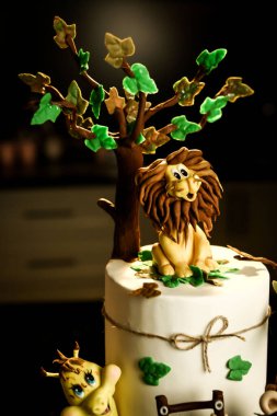 Masada lezzetli bir pasta var.