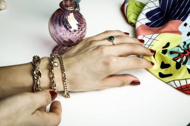 Elmas Mücevherler ve Moda Mücevherleri