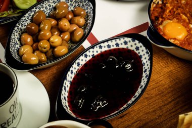 zengin ve leziz Türk Kahvaltı