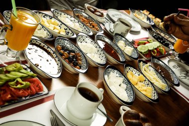 zengin ve leziz Türk Kahvaltı