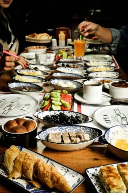 zengin ve leziz Türk Kahvaltı