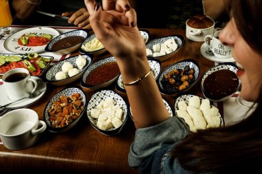zengin ve leziz Türk Kahvaltı