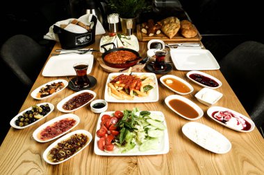 zengin ve leziz Türk Kahvaltı