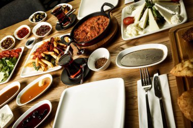 zengin ve leziz Türk Kahvaltı