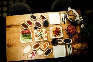 zengin ve leziz Türk Kahvaltı