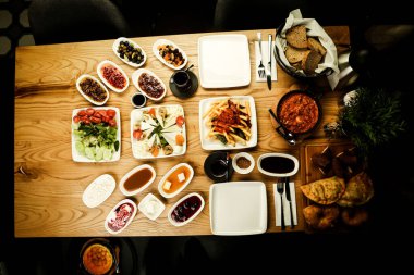 zengin ve leziz Türk Kahvaltı