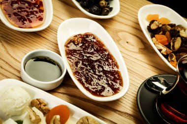 zengin ve leziz Türk Kahvaltı