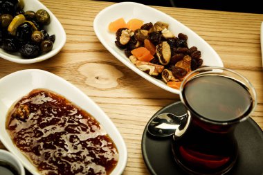 zengin ve leziz Türk Kahvaltı