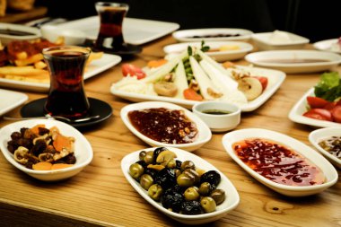 zengin ve leziz Türk Kahvaltı