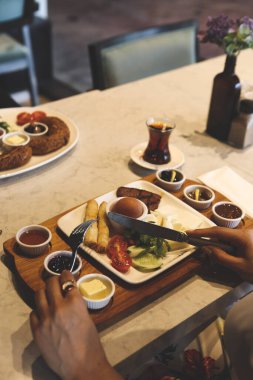 zengin ve leziz Türk Kahvaltı