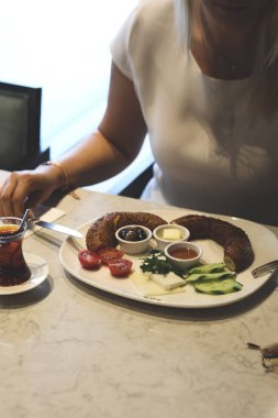 zengin ve leziz Türk Kahvaltı