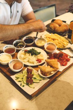 zengin ve leziz Türk Kahvaltı