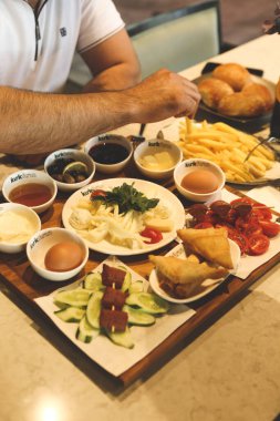 zengin ve leziz Türk Kahvaltı