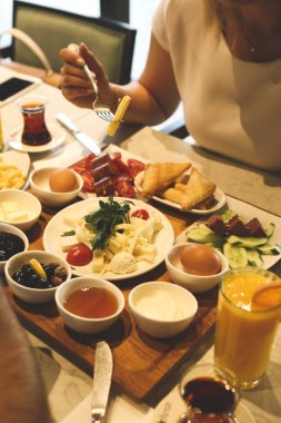 zengin ve leziz Türk Kahvaltı