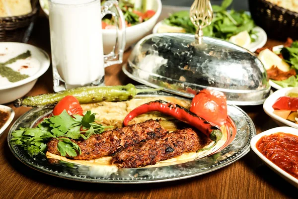 Турецкий Арабский Традиционный Рамадан Кебаб — стоковое фото
