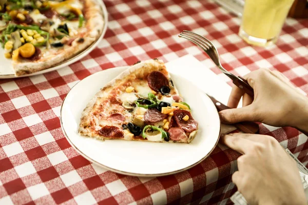 Lahodná Směs Pizza Italské Jídlo — Stock fotografie