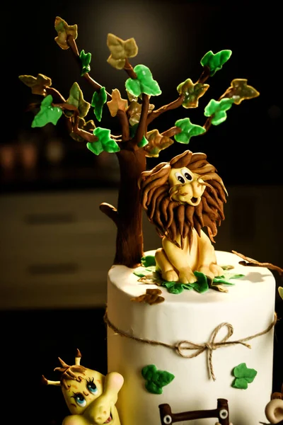 Masada lezzetli bir pasta var.