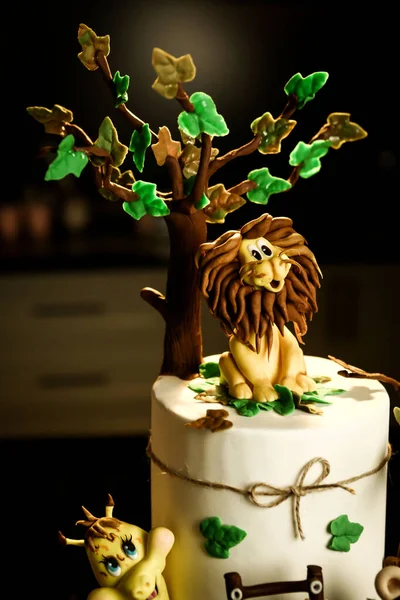 Masada lezzetli bir pasta var.