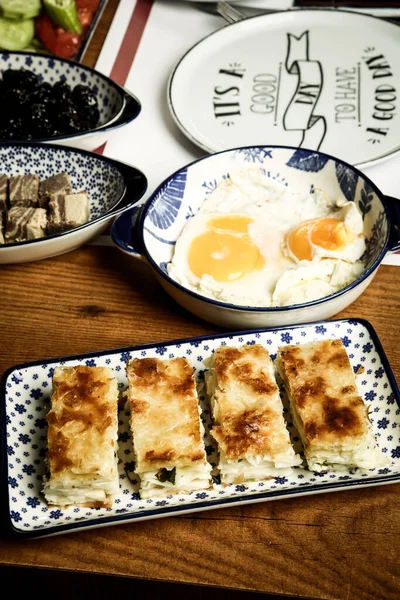 zengin ve leziz Türk Kahvaltı